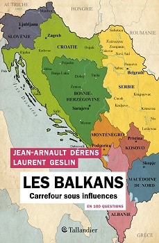 Image Les Balkans en 100 questions : carrefour sous influences
